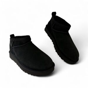 UGG Ultra Mini Black Suede Boots — Women’s 6 | Viral TikTok Favorite